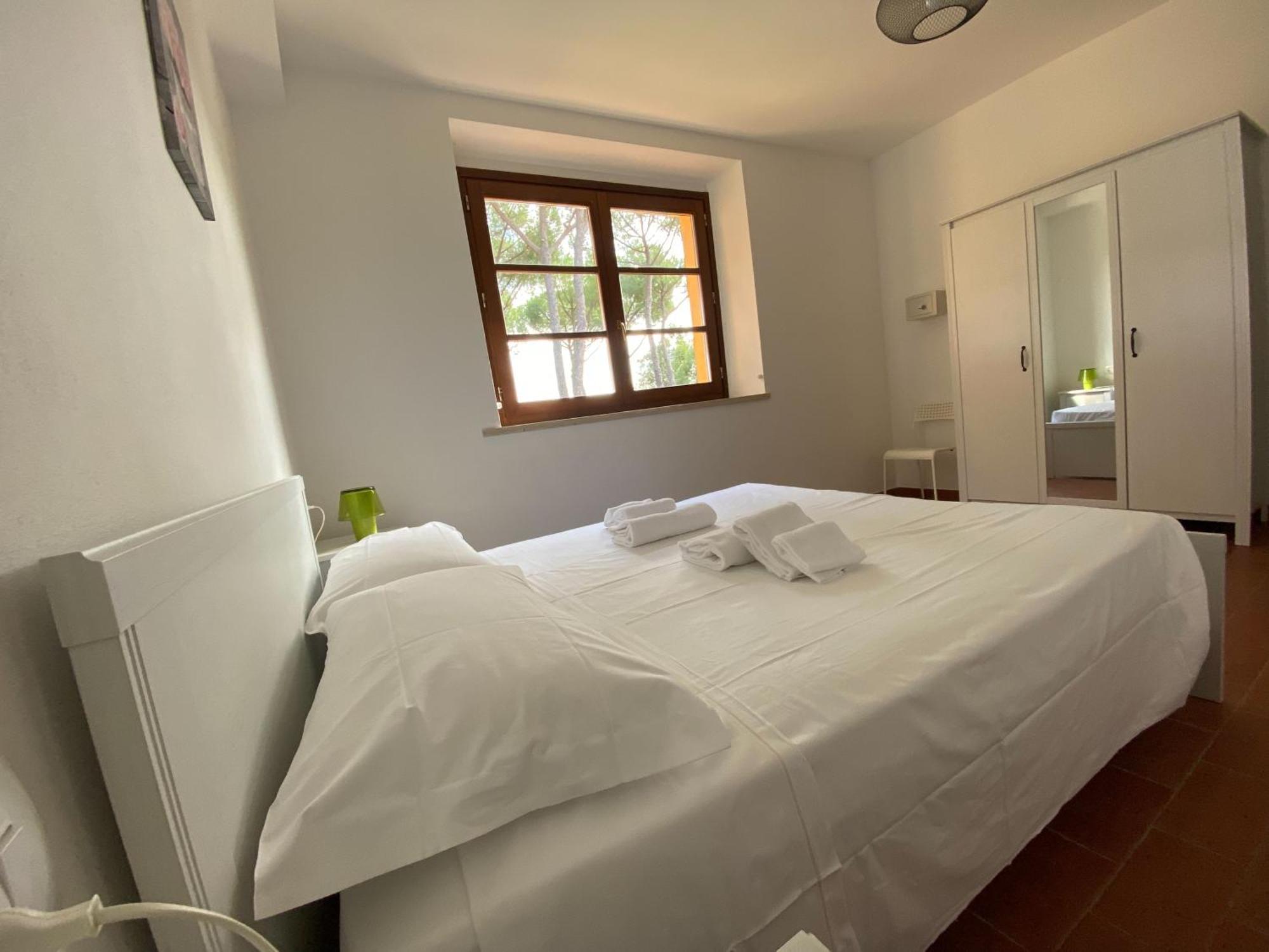 Borgo Bernabei Guest House Buriano  Phòng bức ảnh